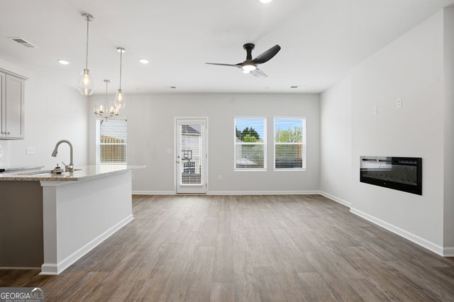 11526 Kimberly Way, Hampton, GA 30228