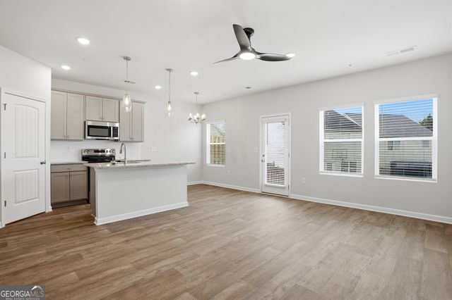 11526 Kimberly Way, Hampton, GA 30228