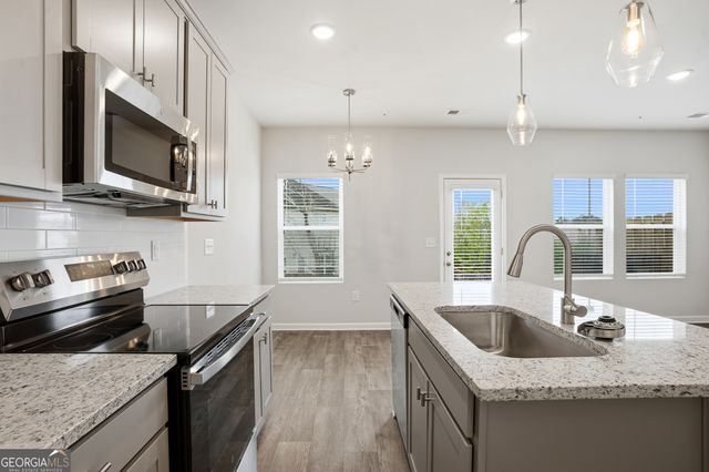 11526 Kimberly Way, Hampton, GA 30228