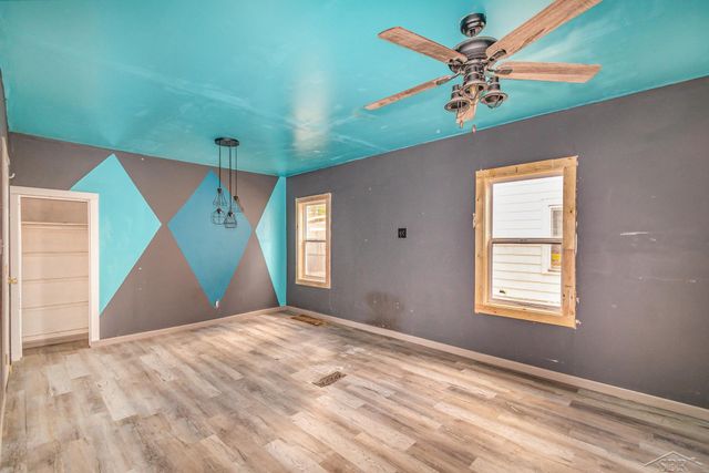 2309 S Pennsylvania Avenue, Lansing, MI 48910