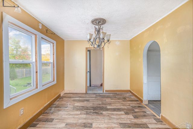 2309 S Pennsylvania Avenue, Lansing, MI 48910