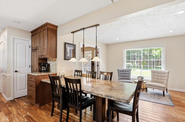 9689 Sycamore Road, Carmel, IN 46032