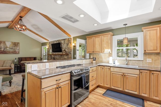 9689 Sycamore Road, Carmel, IN 46032