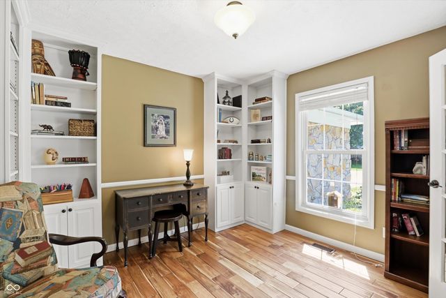 9689 Sycamore Road, Carmel, IN 46032
