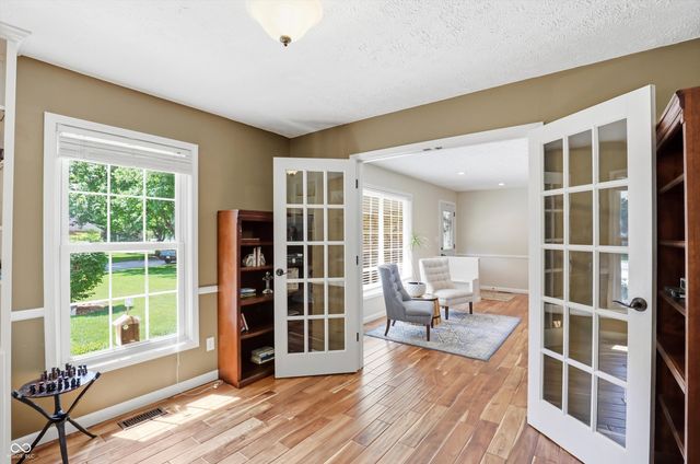 9689 Sycamore Road, Carmel, IN 46032