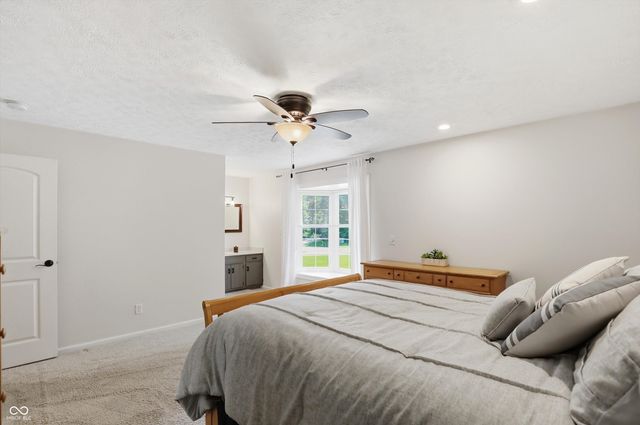 9689 Sycamore Road, Carmel, IN 46032