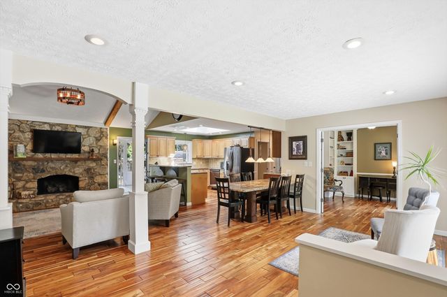 9689 Sycamore Road, Carmel, IN 46032