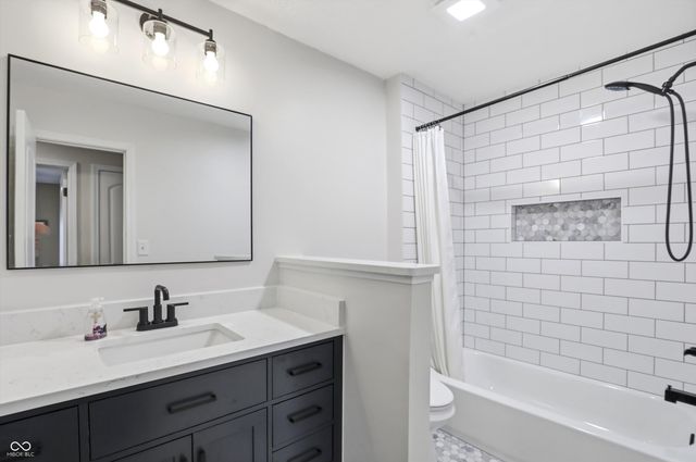 9689 Sycamore Road, Carmel, IN 46032