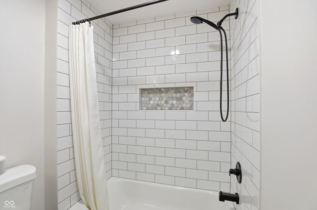 9689 Sycamore Road, Carmel, IN 46032