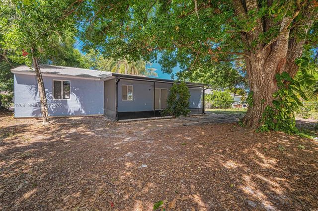 3185 SW Crumpacker St, Port St. Lucie, FL 34953