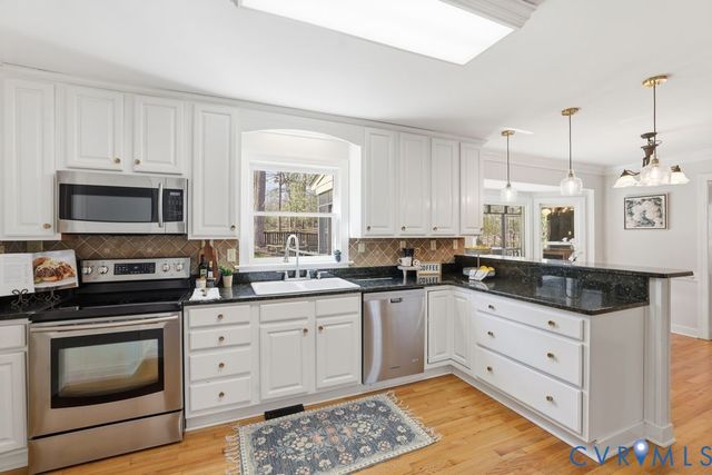 11940 Nash Rd, Chesterfield, VA 23838