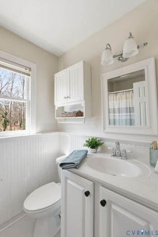 11940 Nash Rd, Chesterfield, VA 23838