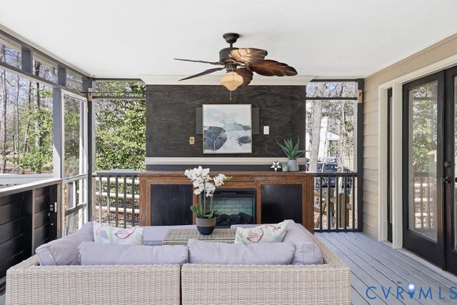 11940 Nash Rd, Chesterfield, VA 23838