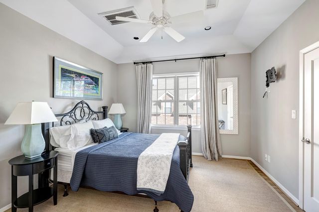 2215 Wroxton Road, Houston, TX 77005