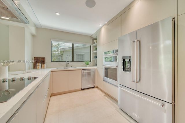 1940 SW 32nd Pl, Miami, FL 33145