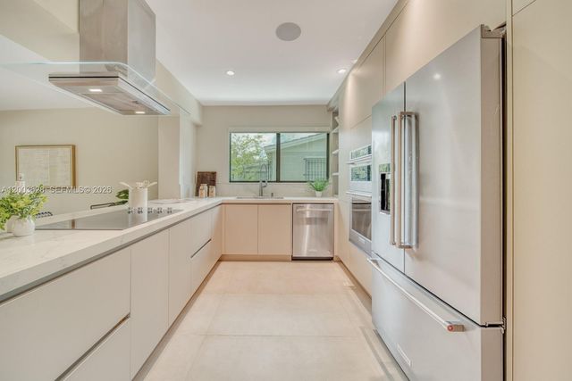 1940 SW 32nd Pl, Miami, FL 33145