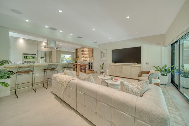 1940 SW 32nd Pl, Miami, FL 33145