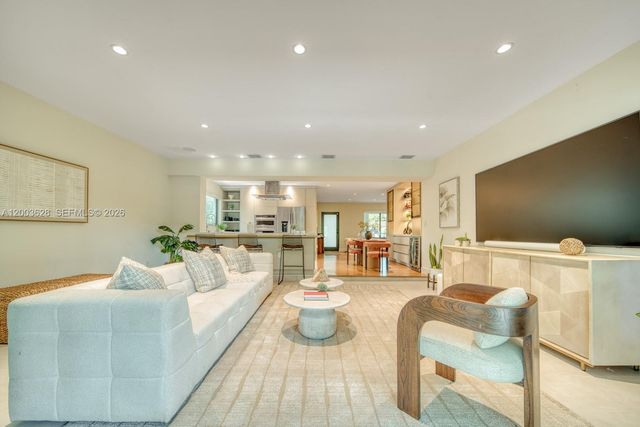 1940 SW 32nd Pl, Miami, FL 33145