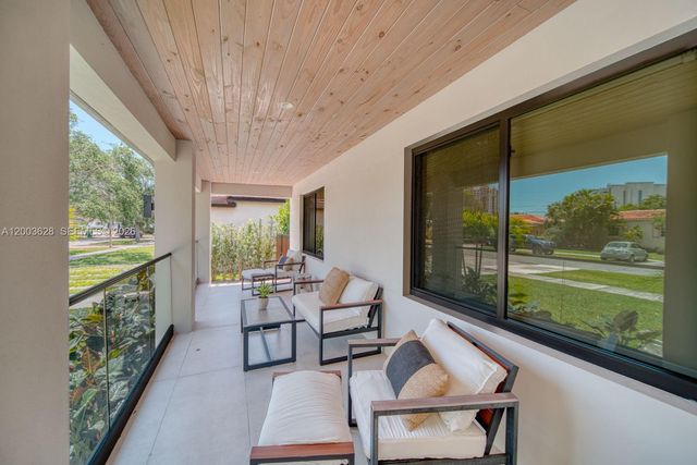 1940 SW 32nd Pl, Miami, FL 33145