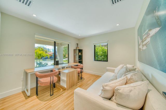 1940 SW 32nd Pl, Miami, FL 33145