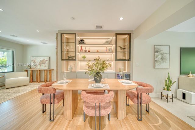 1940 SW 32nd Pl, Miami, FL 33145