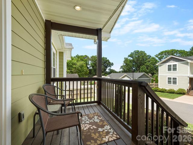7 May Street, Asheville, NC 28803
