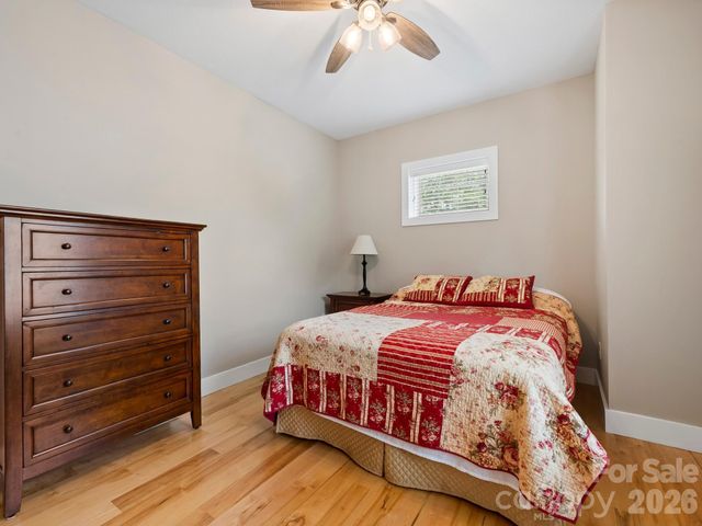 7 May Street, Asheville, NC 28803