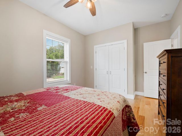 7 May Street, Asheville, NC 28803