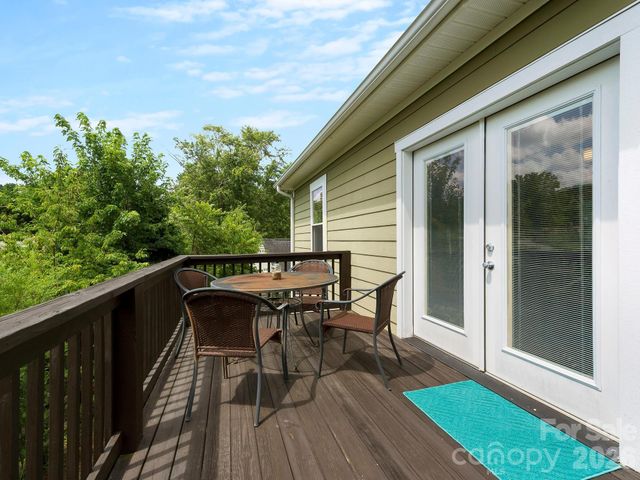 7 May Street, Asheville, NC 28803
