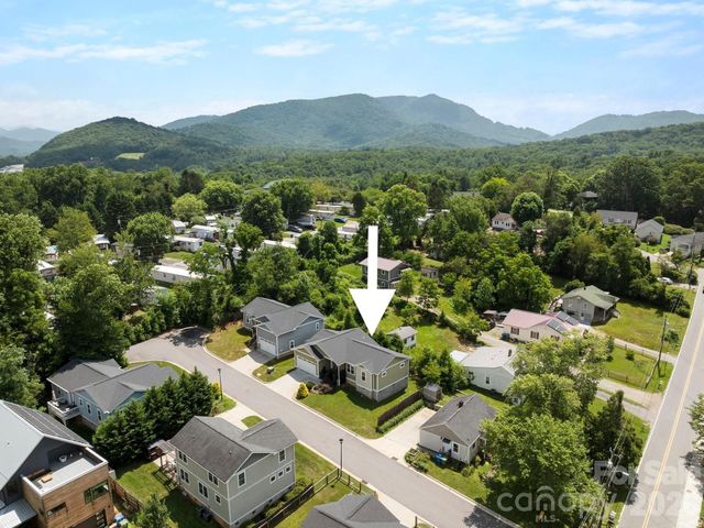 7 May Street, Asheville, NC 28803