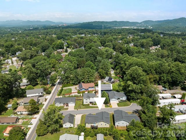 7 May Street, Asheville, NC 28803