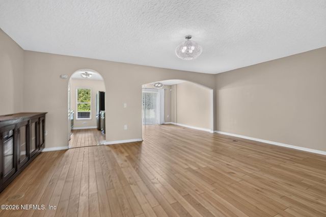 3754 VERDE GARDENS Circle, Jacksonville, FL 32218