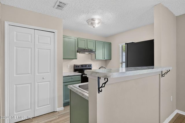 3754 VERDE GARDENS Circle, Jacksonville, FL 32218