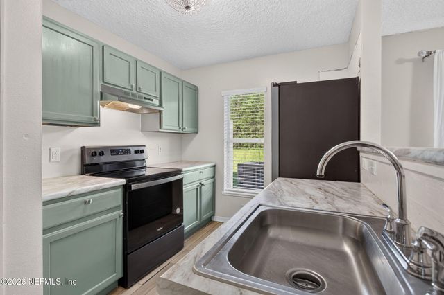 3754 VERDE GARDENS Circle, Jacksonville, FL 32218
