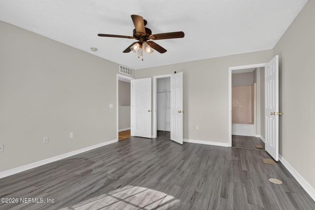 3754 VERDE GARDENS Circle, Jacksonville, FL 32218