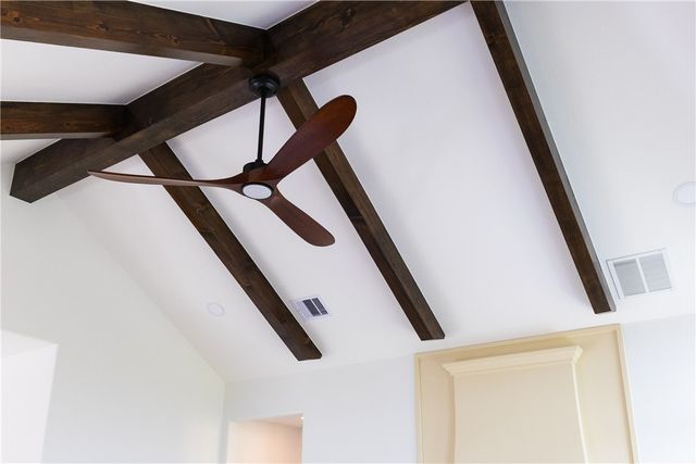 835 S 8th St, Aransas Pass, TX 78336