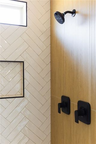 835 S 8th St, Aransas Pass, TX 78336