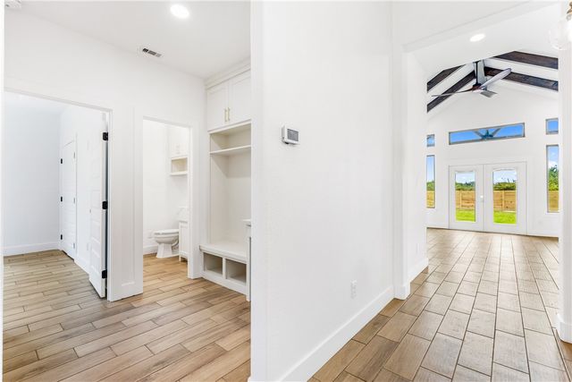 835 S 8th St, Aransas Pass, TX 78336