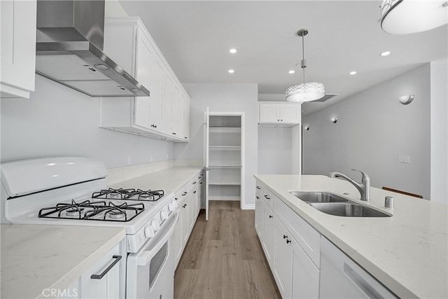 451 Hervey Avenue, Upland, CA 91786