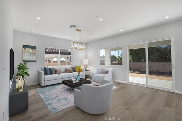451 Hervey Avenue, Upland, CA 91786