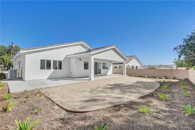 451 Hervey Avenue, Upland, CA 91786
