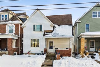 421 Wayne Ave, Ellwood City, PA 16117