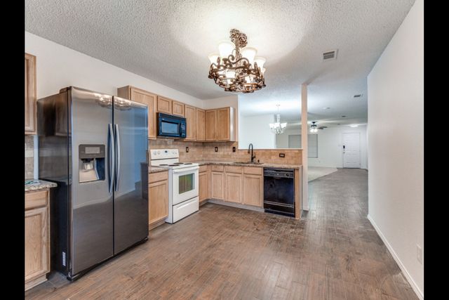 509 Keble Drive, Fort Worth, TX 76036