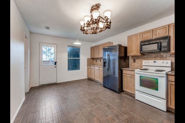 509 Keble Drive, Fort Worth, TX 76036