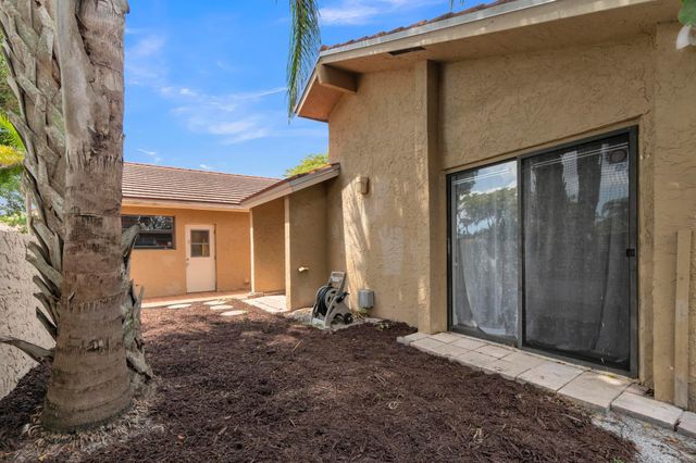 23265 Boca Club Colony Circle, Boca Raton, FL 33433