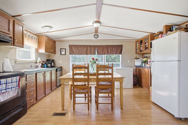 8526 Crawley Hill Rd, Mount Pleasant, TN 38474