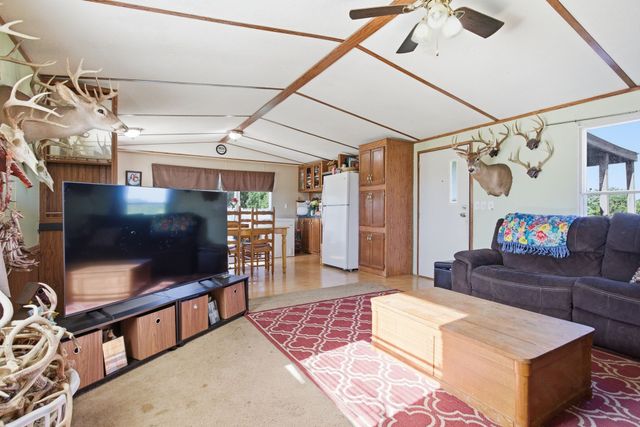 8526 Crawley Hill Rd, Mount Pleasant, TN 38474