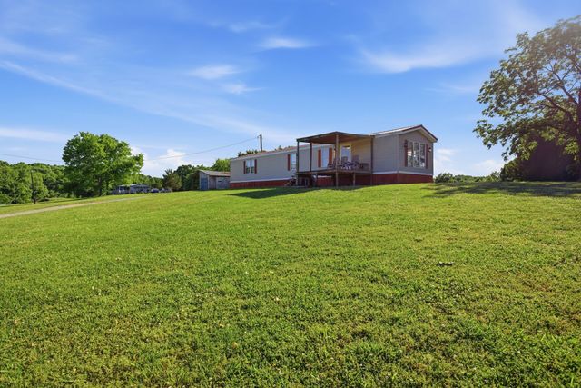 8526 Crawley Hill Rd, Mount Pleasant, TN 38474