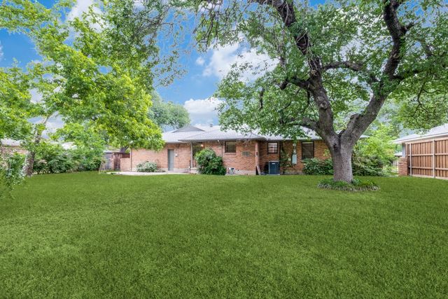9831 Mercer Drive, Dallas, TX 75228