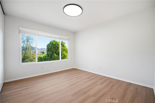 29950 Rolling Ridge Drive, Agoura Hills, CA 91301